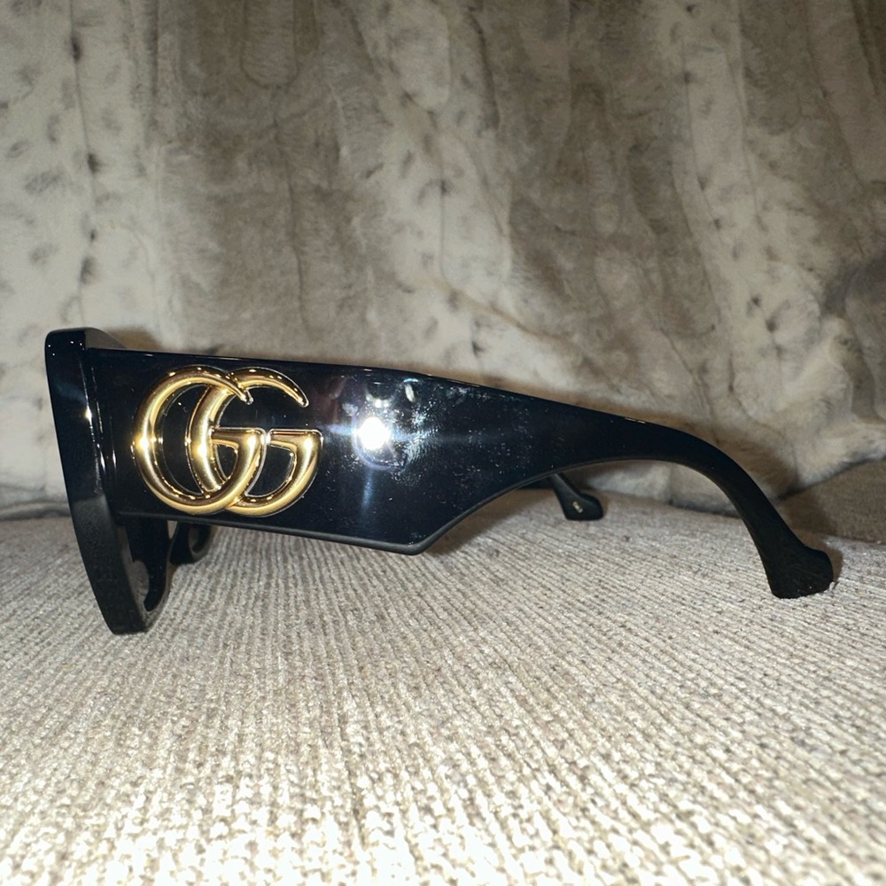 Gucci Logo Rectangle Sunglasses - image 4